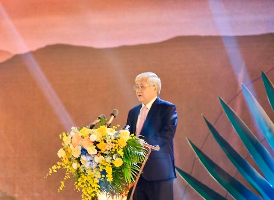 Ông Đỗ Văn Chiến, Bí thư Trung ương Đảng, Chủ tịch Ủy ban Trung ương Mặt trận Tổ quốc Việt Nam phát biểu tại Ngày hội.