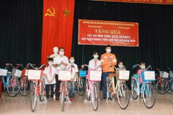 Các hoạt động an sinh xã hội tại cộng đồng địa phương Các hoạt động an sinh xã hội tại cộng đồng địa phương