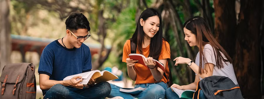 Kỹ năng giao tiếp thường xuyên nằm trong danh sách các kỹ năng mềm hàng đầu mà các nhà tuyển dụng tìm kiếm. Ảnh: OFX