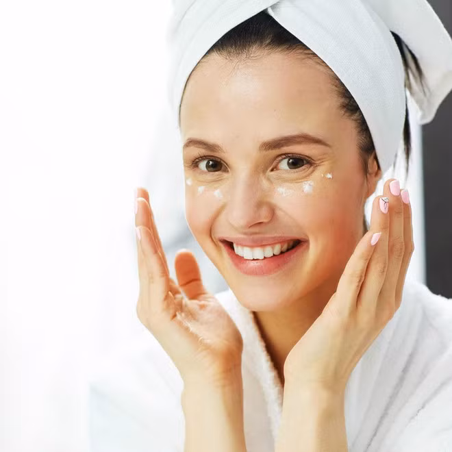 10 điều bạn phải nhớ trước khi đi ngủ để có làn da đẹp ảnh 8 De co lan da dep, day la 10 dieu ban phai nho truoc khi di ngu hinh anh 8