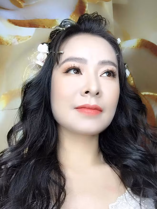 “co dau xinh dep cua le roi” len tieng ve tin don sap lam dam cuoi hinh anh 3