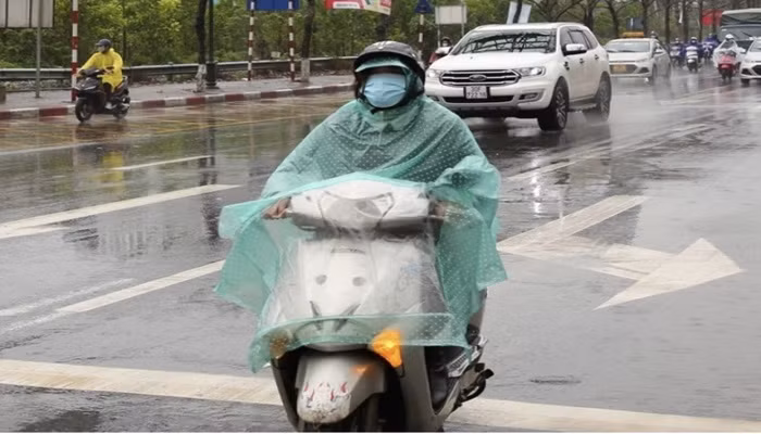 Thời tiết hôm nay 24/4: Bắc Bộ mưa rào và dông nhiều nơi, Nam Bộ nắng nóng