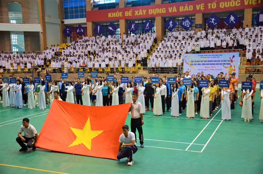 Giải đấu quy tụ 56 đoàn vận động viên.
