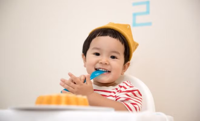 Bạn có thể làm một chiếc bánh pho mát dâu tây nếu muốn tăng gấp đôi năng lực trí não. (Ảnh: ITN).