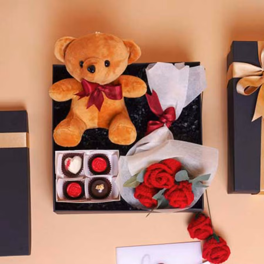 Hãy để món quà dịp 8/3 trở thành biểu tượng cho tình yêu mà bạn đang cố gắng thể hiện với cô ấy. (Ảnh: ITN).