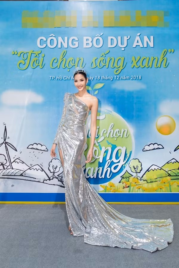  Á hậu Hoàng Thùy khoe vẻ ngoài xinh đẹp, rạng rỡ khi trở thành đại sứ của một dự án vì môi trường.