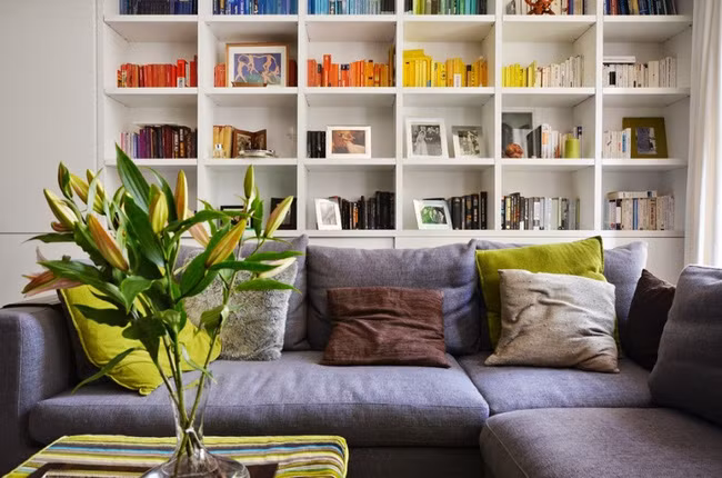 Căn hộ chỉ vọn vẻn 20m² nhưng chưa đựng vạn sự bất ngờ bên trong - Ảnh 2.