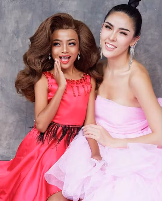 cau be 12 tuoi gia gai gay sot, ai biet duoc gioi tinh cung deu soc hinh anh 9