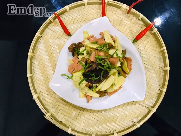 Củ niễng