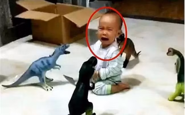 Tình huống "dở khóc dở cười" khi bố chăm trẻ và những điều các ông bố nên làm - Ảnh 2.