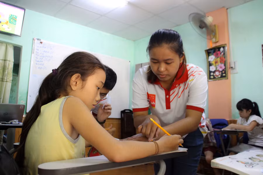 Lớp học 1 đô mang tiếng Anh về làng