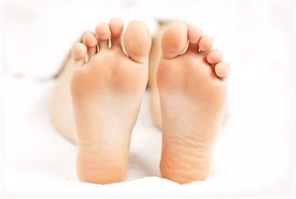 5 nét tướng ở bàn chân báo hiệu bạn sắp giàu to, thần tài gõ cửa, tin vui ngập nhà-2