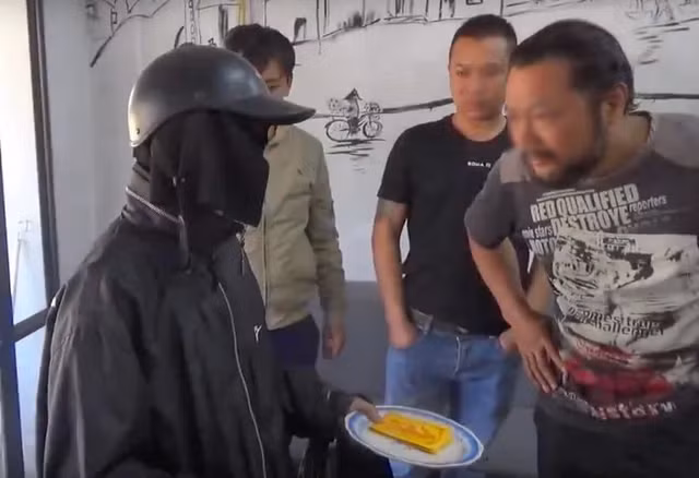 Nhóm H. “râu” dàn dựng việc "giải mã nhóm người ăn mày mặt đen" gây xôn xao mạng xã hội.