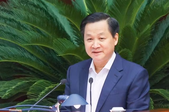 Bí thư Trung ương Đảng, Phó Thủ tướng Chính phủ Lê Minh Khái trình bày báo cáo tại Hội nghị - Ảnh: VGP/Nhật Bắc.