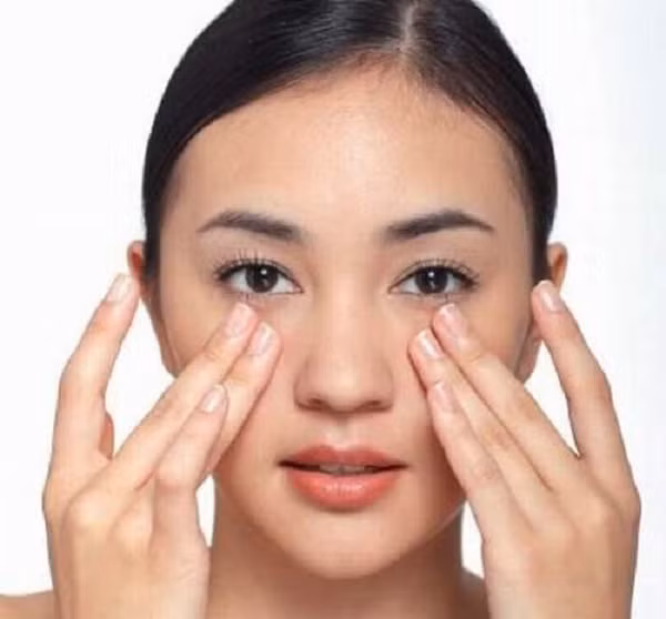 Ngỡ ngàng nhan sắc U40 vô cùng xinh đẹp của Hoa hậu Trương Tử Lâm ảnh 7 sau khi rut khoi gioi giai tri, hoa hau truong tu lam gay soc boi nhan sac u40 - 9