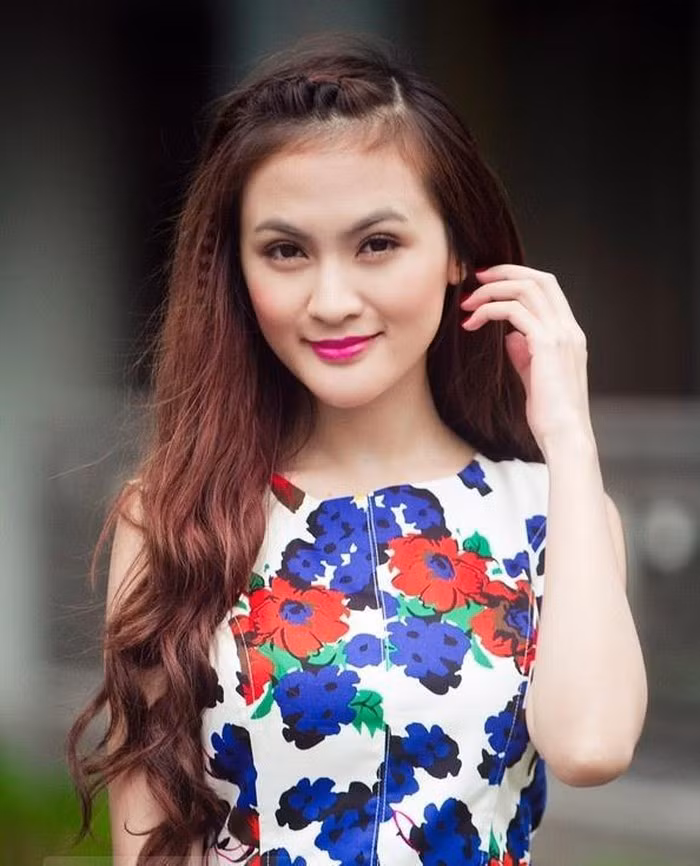 Dàn hot girl Việt đã xinh tự nhiên vẫn phẫu thuật thẩm mỹ ảnh 7 Dàn hot girl Việt đã xinh tự nhiên vẫn phẫu thuật thẩm mỹ ảnh 7