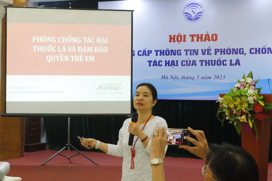 Ths. BS Nguyễn Thị An – Giám đốc Tổ chức HealthBridge Canada tại Việt Nam. Ths. BS Nguyễn Thị An – Giám đốc Tổ chức HealthBridge Canada tại Việt Nam.