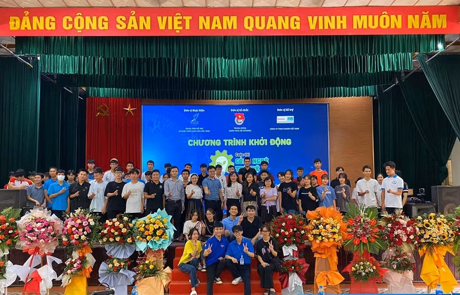 Chương trình khởi động cuộc thi “Công nghệ trí tuệ Student Chie-Tech” tại điểm cầu Thái Nguyên.