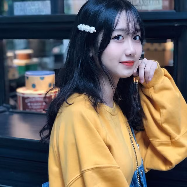 Nữ sinh 2K1 Lào Cai được dân mạng gọi là hot girl ảnh thẻ - Ảnh 6. Nữ sinh 2K1 Lào Cai được dân mạng gọi là hot girl ảnh thẻ - Ảnh 6.