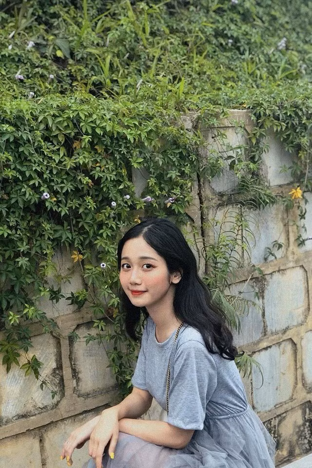 Nữ sinh 2K1 Lào Cai được dân mạng gọi là hot girl ảnh thẻ - Ảnh 8. Nữ sinh 2K1 Lào Cai được dân mạng gọi là hot girl ảnh thẻ - Ảnh 8.
