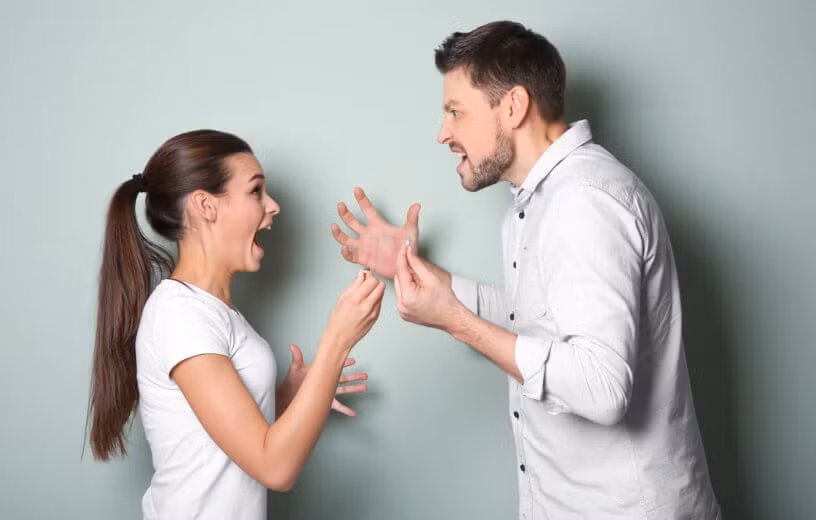 Sạm mặt vì sở thích oái oăm của chồng