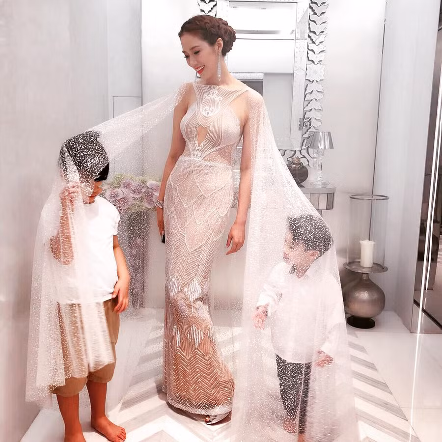 2 người mẫu nổi tiếng bỏ tất cả để vào cửa hào môn nghìn tỷ hình ảnh 3 2 nguoi mau noi tieng bo tat ca de vao cua hao mon nghin ty hinh anh 3
