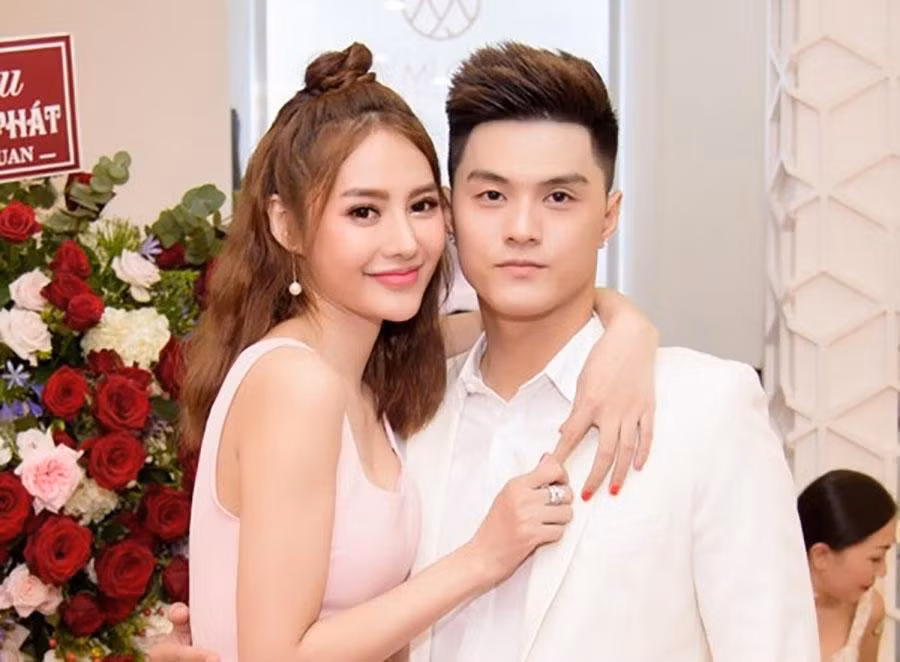 Mỹ nhân Việt được tặng nhẫn kim cương: Nhẫn ai “khủng” nhất? ảnh 8 my nhan viet duoc tang nhan kim cuong: nhan ai "khung" nhat? - 8