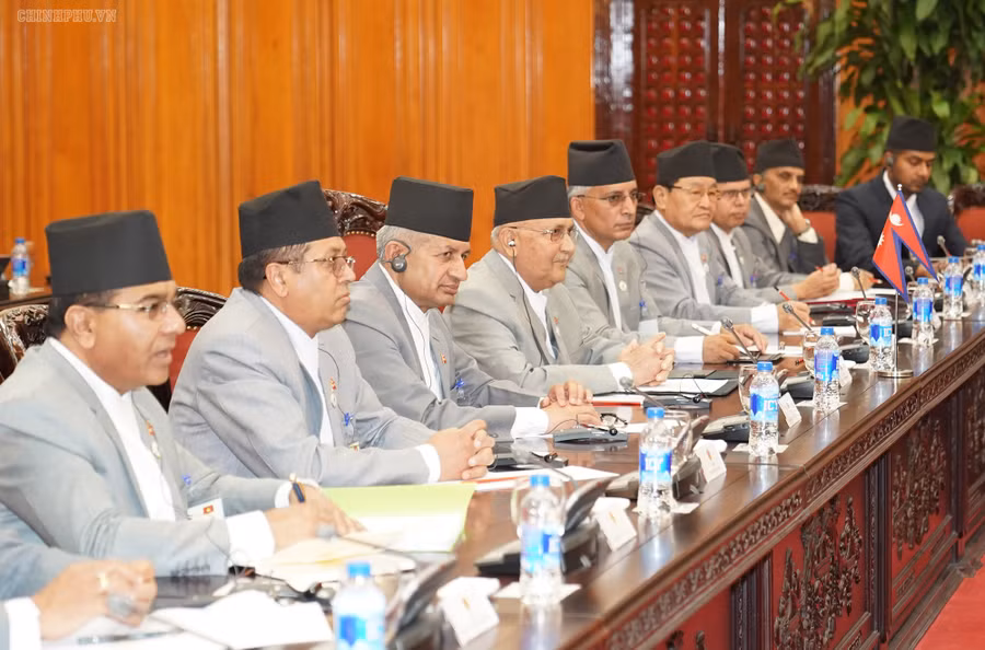 Thủ tướng Nguyễn Xuân Phúc đón, hội đàm với Thủ tướng Nepal ảnh 7