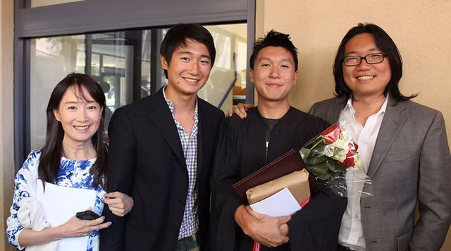 Trần Mỹ Linh và các con.