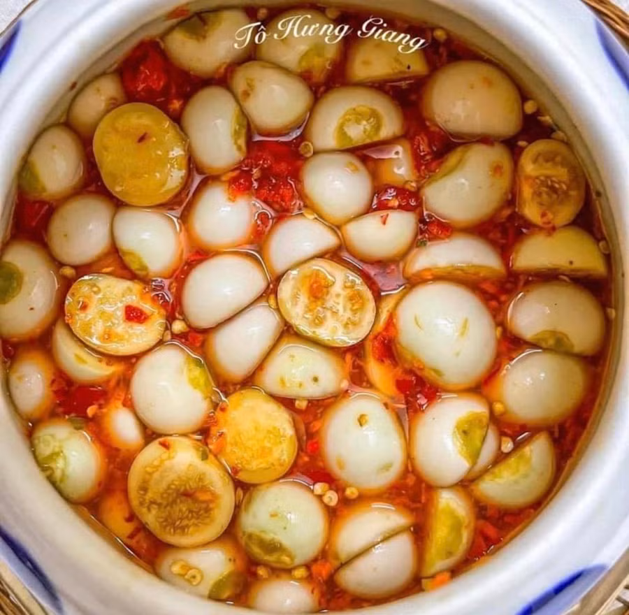 Công thức muối cà pháo chua ngọt giòn tan, ăn ngay trong ngày