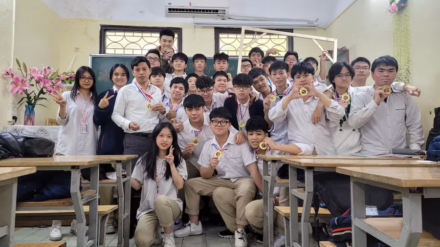 Học sinh cần nắm chắc cấu trúc định dạng đề thi để có sự chuẩn bị tốt nhất cho kỳ thi. Học sinh cần nắm chắc cấu trúc định dạng đề thi để có sự chuẩn bị tốt nhất cho kỳ thi.