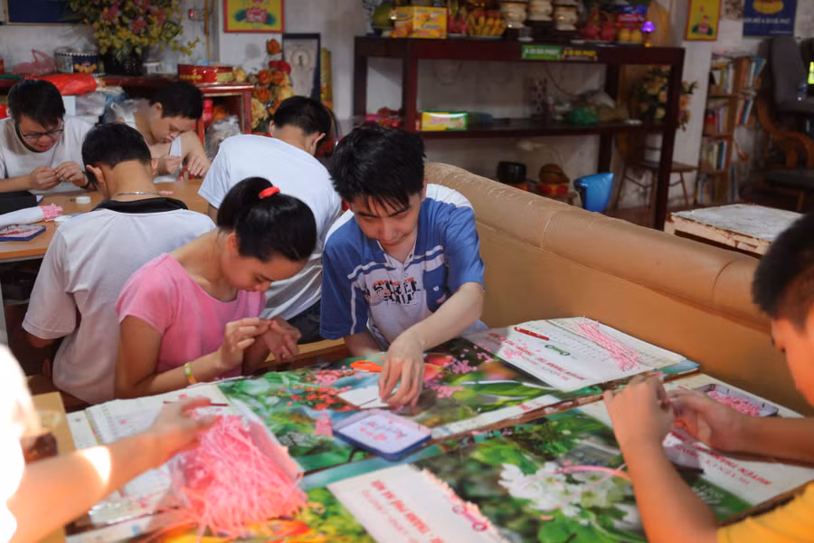 Những người khuyết tật tìm được giá trị sống khi được U Hoa giúp đỡ