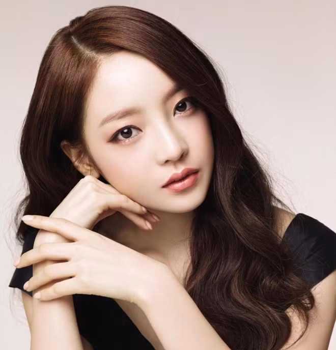 Goo Hara - 