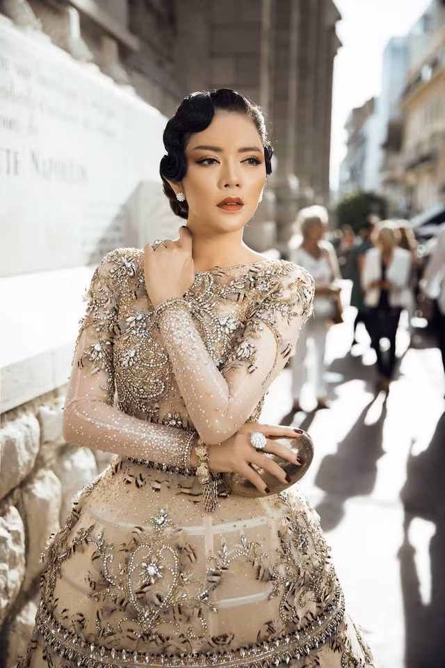 3 mỹ nhân không cần hở bạo vẫn thu hút ánh nhìn trên thảm đỏ LHP Cannes hình ảnh 6 3 my nhan khong can ho bao van thu hut anh nhin tren tham do lhp cannes hinh anh 6