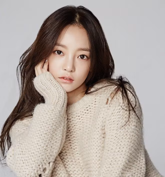 Goo Hara - 