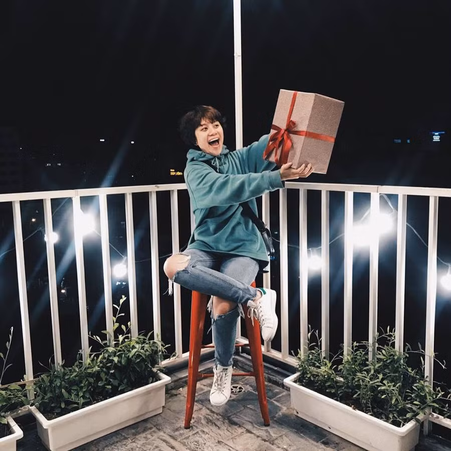 Cá tính trên phim, ngoài đời Ánh Dương của "Về nhà đi con" thế nào? ảnh 4 Ca tinh tren phim, ngoai doi Anh Duong cua