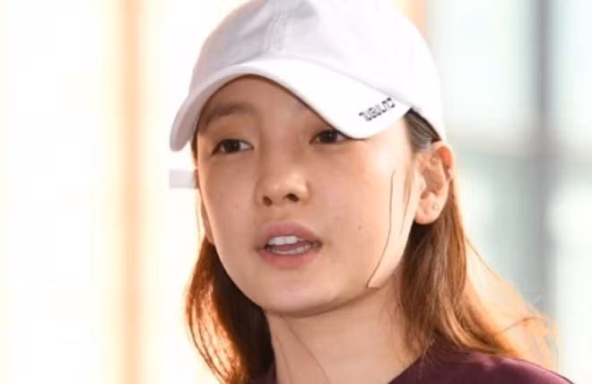 Goo Hara - 