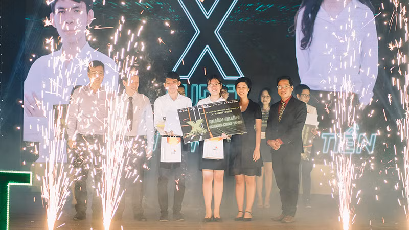 Hai quán quân cuộc thi X - Audit. Hai quán quân cuộc thi X - Audit.