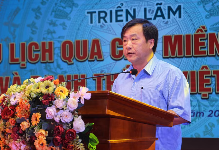 Ông Vừ A Bằng, phó chủ tịch UBND tỉnh Điện Biên phát biểu tại Triển lãm. Ông Vừ A Bằng, phó chủ tịch UBND tỉnh Điện Biên phát biểu tại Triển lãm.