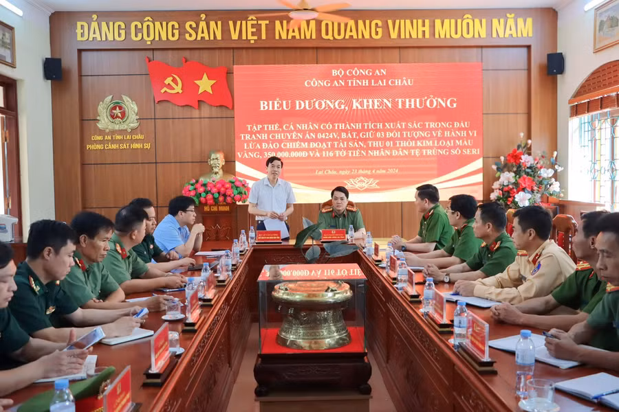 Lễ biểu dương, khen thưởng tập thể, cá nhân trong đấu tranh Chuyên án 0424V.