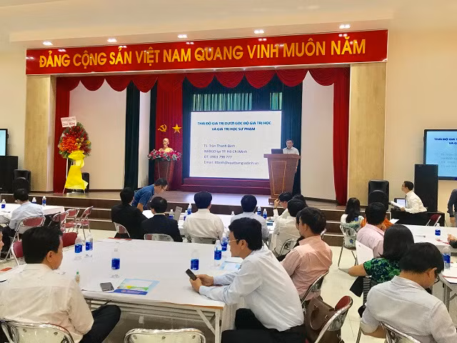 Quang cảnh hội thảo quốc tế " Giáo dục giá trị trong nhà trường 