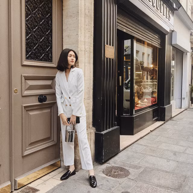 Nàng Á hậu được ví là bản sao của Hà Tăng: Style chỉ toàn màu đen - trắng nhưng sang chảnh như tiểu thư nhà trâm anh thế phiệt - Ảnh 2.