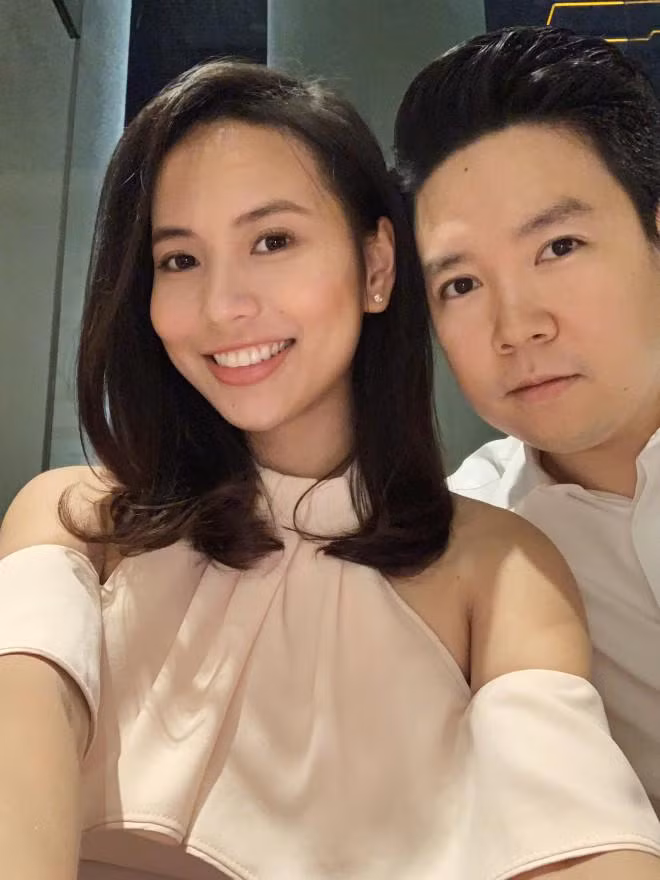 Bất ngờ thiệp cưới giản dị khó tin của nam ca sĩ Lê Hiếu ảnh 2 bat ngo truoc thiep cuoi gian di kho tin cua nam ca si le hieu - 2