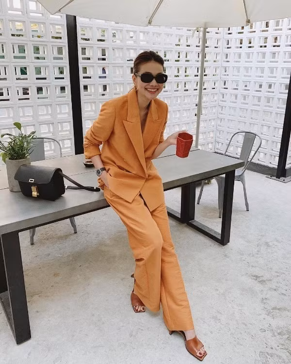 Chỉ ngắm gu thời trang của Thanh Hằng, bạn sẽ có loạt ý tưởng mặc đẹp cho mùa thu này