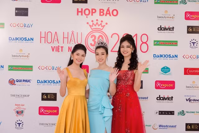 Cả 3 thân thiết không chỉ trong công việc mà cả những hoạt động thiện nguyện, ngoài cuộc sống