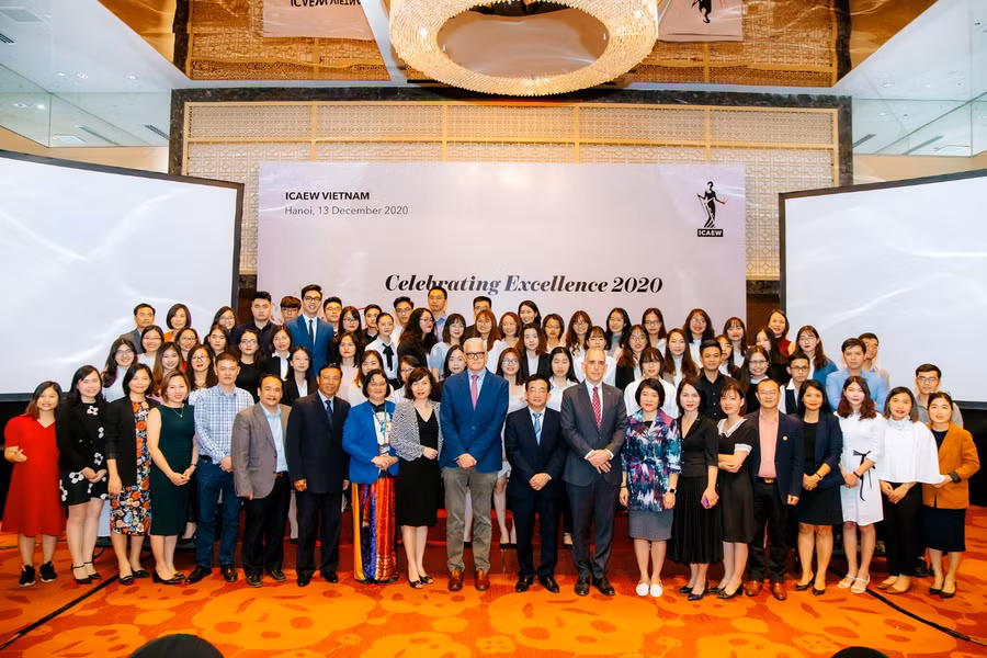 Lễ tốt nghiệp của học viên ICAEW tại Hà Nội vừa diễn ra vào ngày 13/12