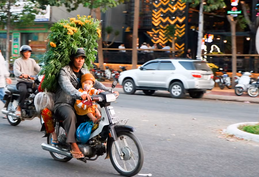 Ninh Thuận: 29 Tết, phố phường tất bật những công việc cuối cùng ảnh 2 Ninh Thuận: 29 Tết, phố phường tất bật những công việc cuối cùng ảnh 2