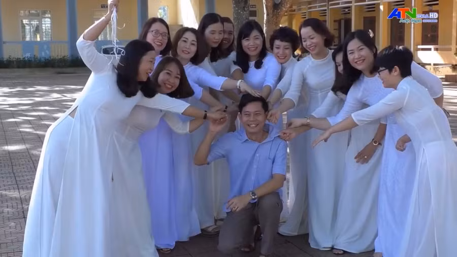Trở lại tuổi học trò: D2 và C1 Trở lại tuổi học trò: D2 và C1