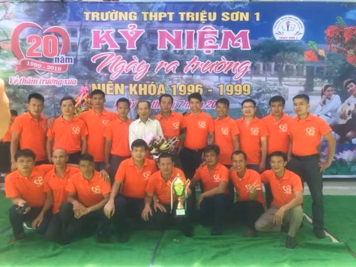 Đoàn kết là sức mạnh với giải nhất bóng đá C2 Đoàn kết là sức mạnh với giải nhất bóng đá C2