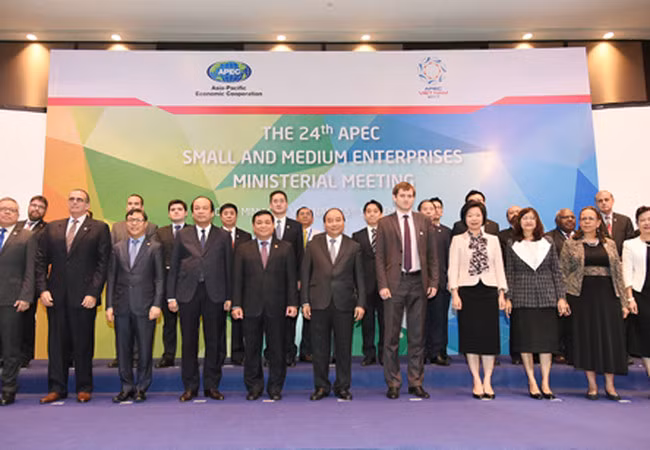 Thủ tướng Nguyễn Xuân Phúc cùng Bộ trưởng đại diện cho các nền kinh tế trong khối APEC tại hội nghị